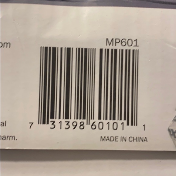 Magnavox Home Theater Projector. - Picture 7 of 7